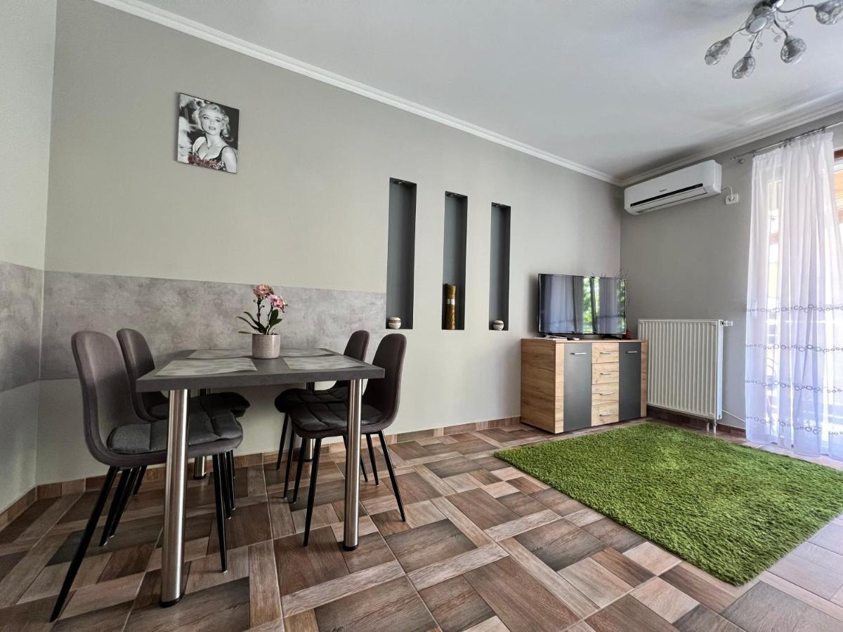 Dorina Wellness Apartment ชิโอฟก ภายนอก รูปภาพ